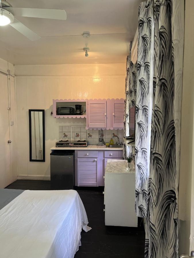 Beach Guest House Cleverdale Bridgetown Eksteriør billede