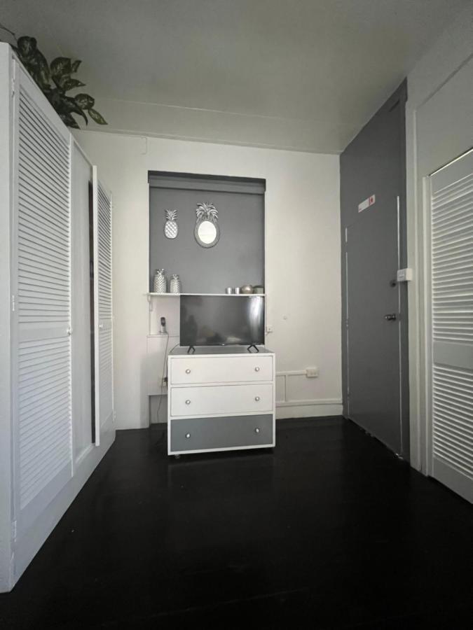 Beach Guest House Cleverdale Bridgetown Eksteriør billede